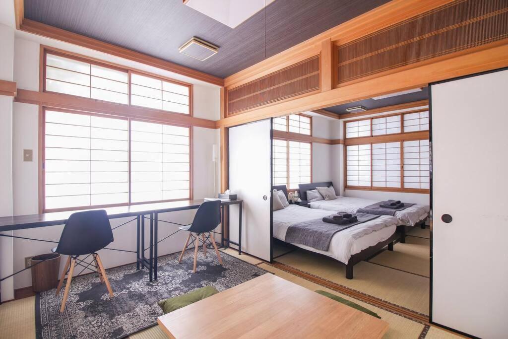 Japanese Tradition Evergreen Apartment